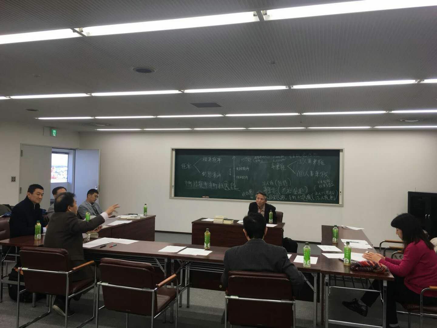 宫本典昌教授介绍日本财政现状